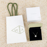 【関税負担なし・送料無料・代引可】ヴァンクリーフ&アーペル ネックレス 未使用 箱付き