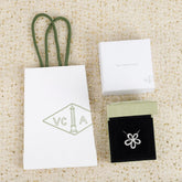 【関税負担なし・送料無料・代引可】ヴァンクリーフ&アーペル ネックレス 未使用 箱付き