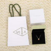 【関税負担なし・送料無料・代引可】ヴァンクリーフ&アーペル ネックレス 未使用 箱付き