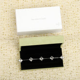 【関税負担なし・送料無料・代引可】ヴァンクリーフ&アーペル ブレスレット 未使用 箱付き